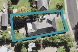 8 Paragon Avenue, Beach Haven, Auckland