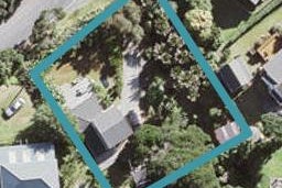 18 Beach Valley Road, Piha, Piha