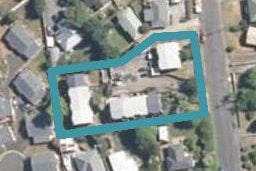 8B MONTGOMERY CRES, MAORIBANK, UPPER HUTT