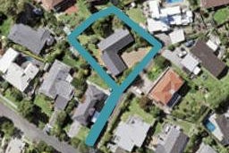 8 CAITHNESS PL, Farm Cove, Auckland