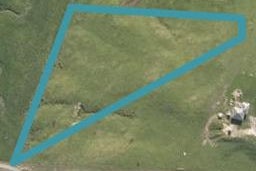111 Brown Road, Hakaru