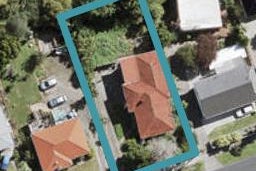 16 Larnoch Road, Henderson, Auckland