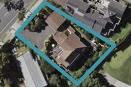 33 Norman Lesser Drive, Saint Johns, Auckland
