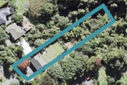 15 Raroa Terrace, Waiatarua, Auckland