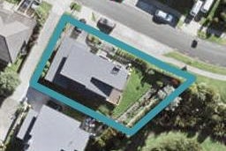 6 Lakeridge Close, Northcross, Auckland