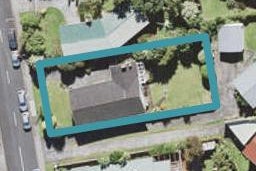 15 Hilling Street, Titirangi, Auckland