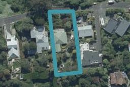 36 Marine Parade, Macandrew Bay, Dunedin