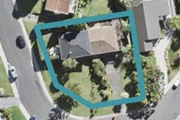1/16 Barker Rise, Northcross, Auckland