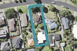 2/22 Penzance Road, Mairangi Bay, Auckland