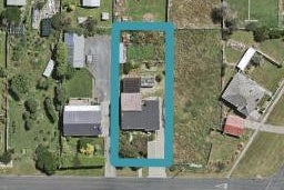 27 Theodore Street, Bluff