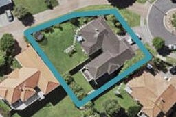 24 Baulcomb Parade, Windsor Park, Auckland