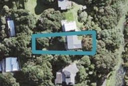 42 Garden Road, Piha, Piha