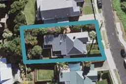 23 Huka Road, Birkenhead, Auckland