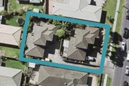 2/321 Botany Road, Golflands, Auckland