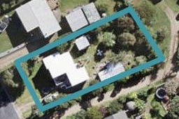 11 Esslin Road, Surfdale, Waiheke Island