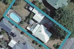 263 High Street North, Carterton