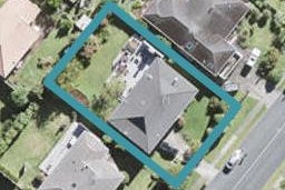 137 Stapleford Crescent, Browns Bay, Auckland