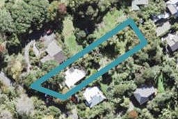 21 Raroa Terrace, Waiatarua, Auckland