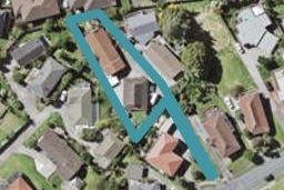 2/23 Gwenand Place, Botany Downs, Auckland
