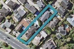 2/209 East Coast Road, Castor Bay, Auckland