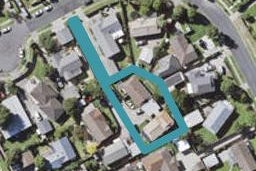 34B Darren Crescent, Half Moon Bay, Auckland