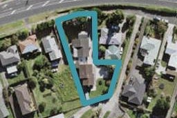 1/304 Wairau Road, Glenfield, Auckland