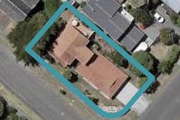 1 Ara Kuaka, Waikanae Beach, Waikanae