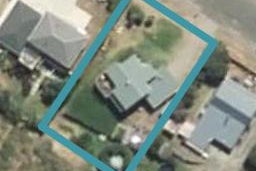 8 James Street, Waikawa Beach, Levin
