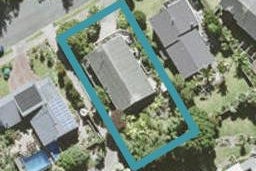 8 Tiri View Place, Waiake, Auckland