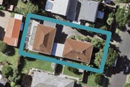 2/13 Imogene Way, Half Moon Bay, Auckland