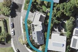 90 Parr Terrace, Castor Bay, Auckland