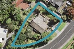 123 Daffodil Street, Titirangi, Auckland