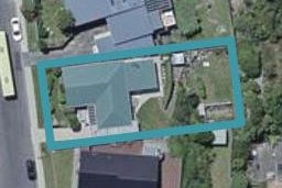 48 Somes Crescent, Newlands, Wellington