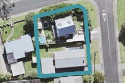 2/1 Harrybrook Road, Green Bay, Auckland