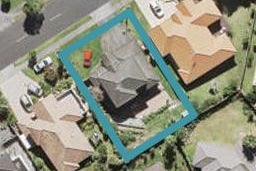 111 Buscomb Avenue, Henderson, Auckland