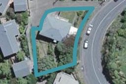 42 Collier Avenue, Karori, Wellington