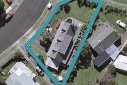 9 Russell Drive, Oakura, Oakura