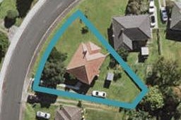 77 Greenslade Crescent, Northcote, Auckland