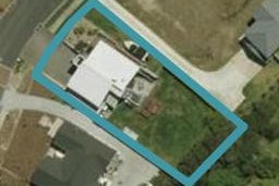 27 Karoro Road, One Tree Point
