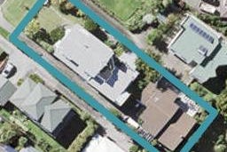 2/14 Kiteroa Terrace, Rothesay Bay, Auckland