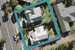2/51 Unsworth Drive, Unsworth Heights, Auckland