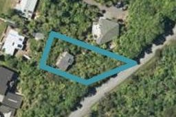 2381 Queen Charlotte Drive, Picton