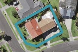 1 Chip Grove, Sunnyhills, Auckland