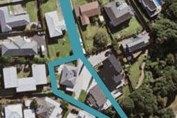 2/7 Heath Avenue, Northcote, Auckland