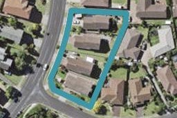 1 Channing Crescent, Botany Downs, Auckland