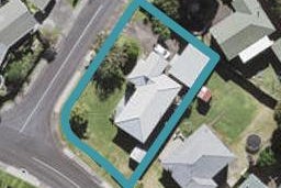 1 James Scott Place, Te Atatu South, Auckland