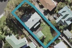 25 Buscomb Avenue, Henderson, Auckland