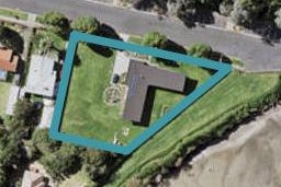 127 Point England Road, Point England, Auckland