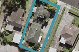 1/30 Waterlea Avenue, Mangere Bridge, Auckland