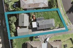 2/30 Challen Close, Conifer Grove, Takanini